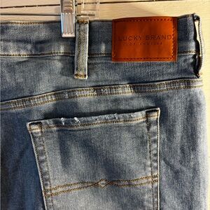 Lucky Brand Medium Blue Denim Jeans preppy casual minimalist Size 48x30 EUC!